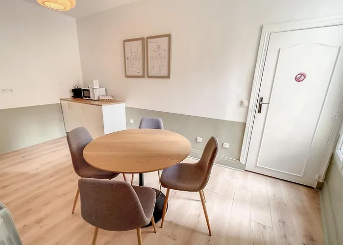 59 Ternes - 17éme Appartement *